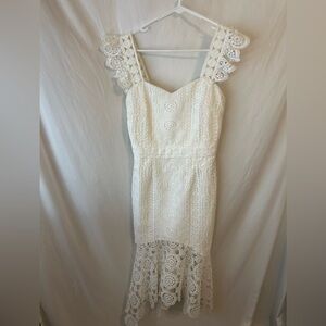 Two Sisters The Label White Lace Dress